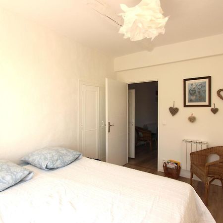 Joli Appartement Avec Balcon Au Coeur De Forcalquier Exterior foto