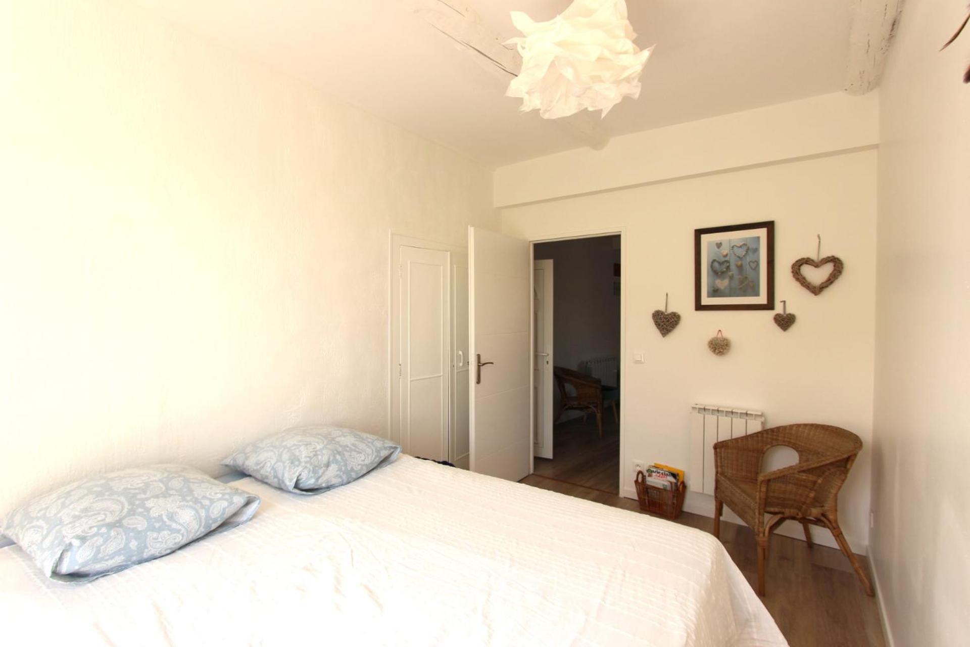Joli Appartement Avec Balcon Au Coeur De Forcalquier Exterior foto